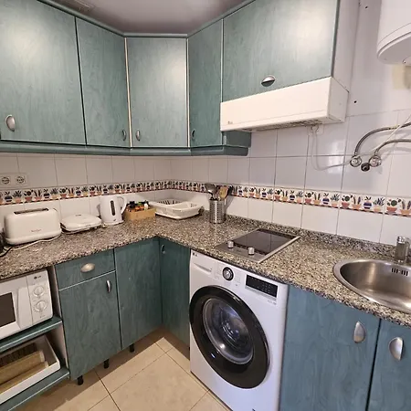 Oasis Royal Apartment